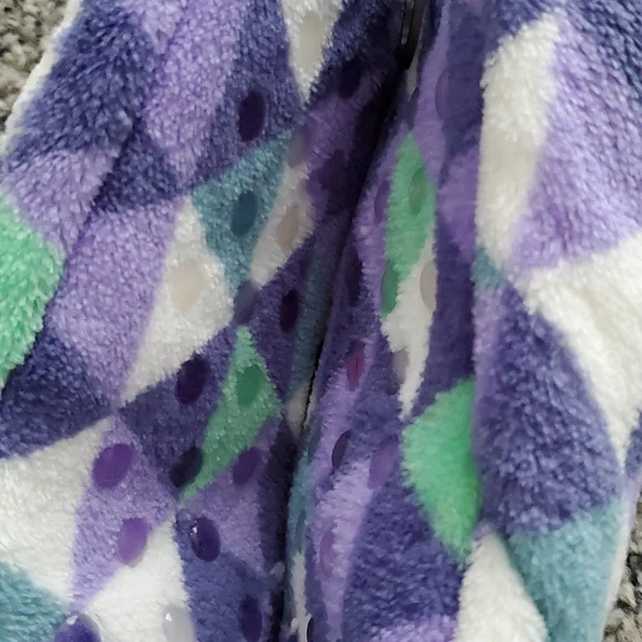 🆕️ Disney Frozen II Snuggle Toes - Picture 2 of 3